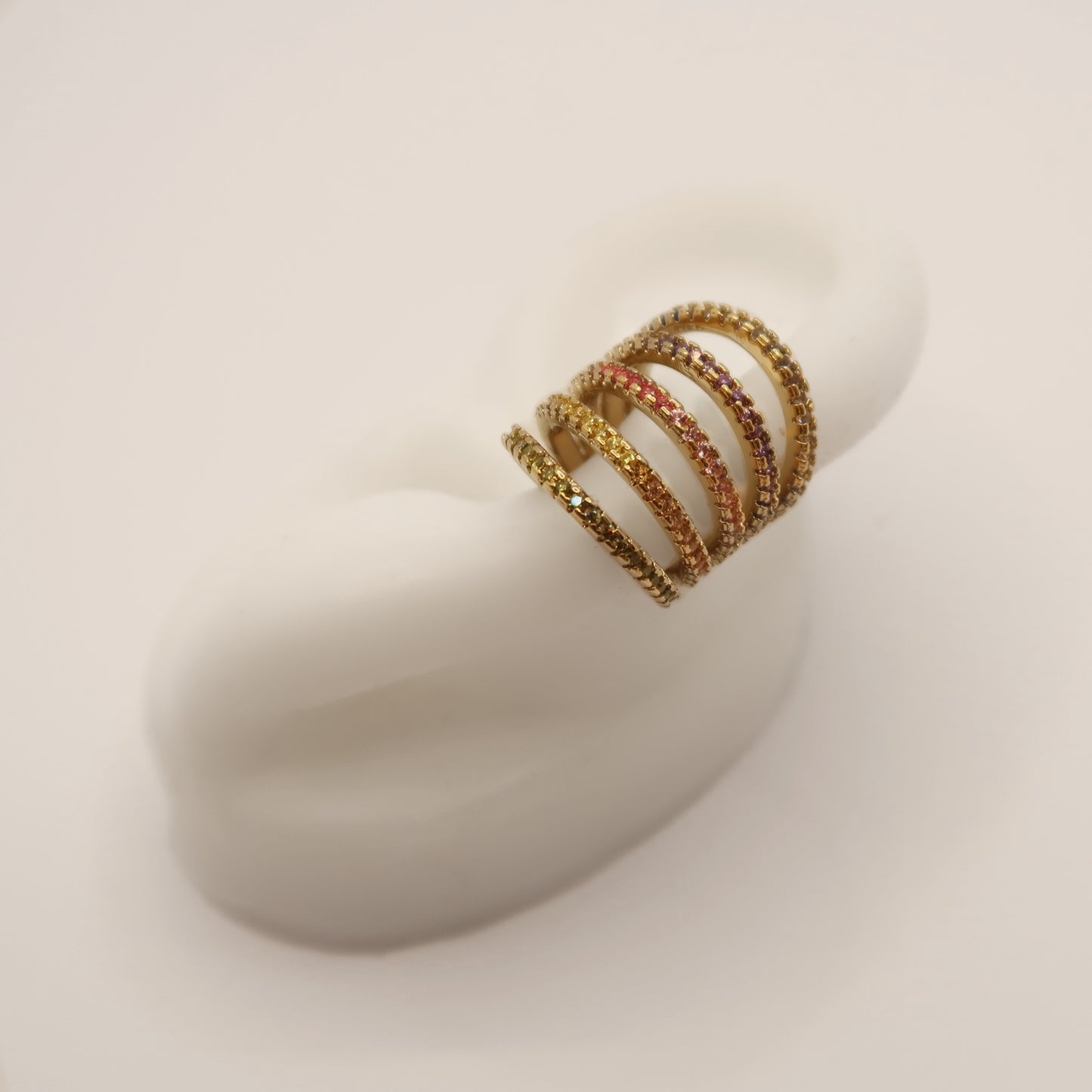 Earcuff Lily multicolor gold